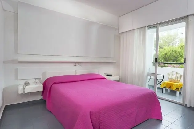 Standard Tek Büyük veya İki Ayrı Yataklı Oda