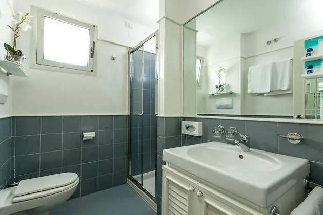 Standard Tek Büyük veya İki Ayrı Yataklı Oda