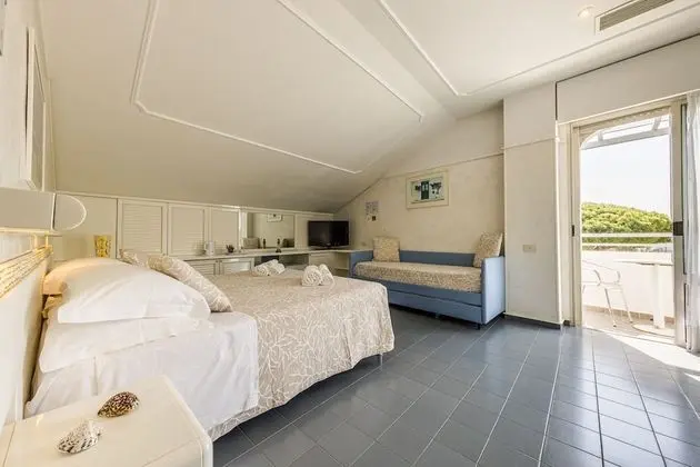 Standard Üç Kişilik Oda