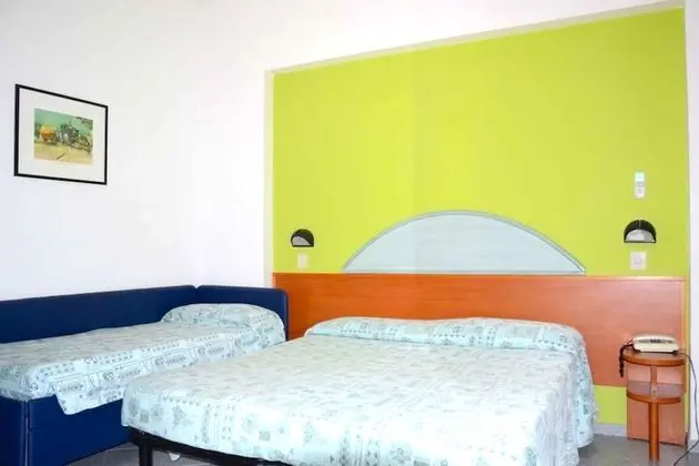 Standard Üç Kişilik Oda