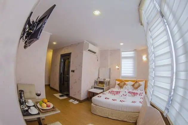 Deluxe Tek Büyük Yataklı Oda