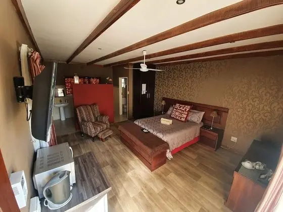 Standard Tek Büyük Yataklı Oda