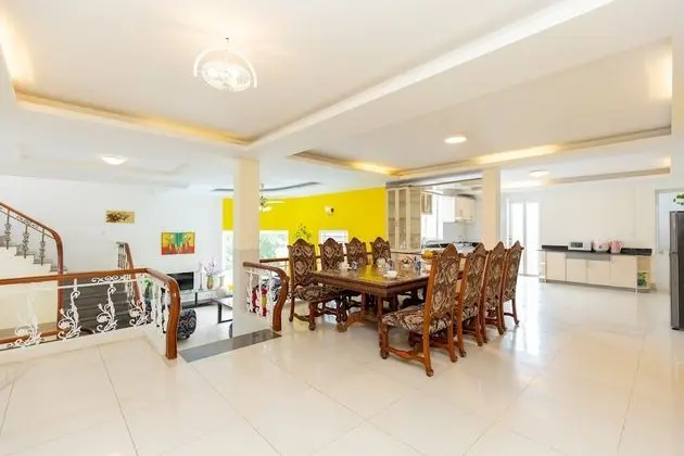 Deluxe Villa