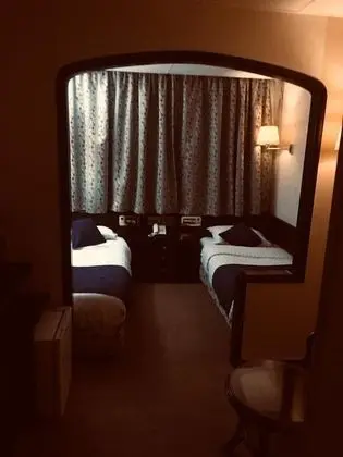 Tek Büyük veya İki Ayrı Yataklı Oda