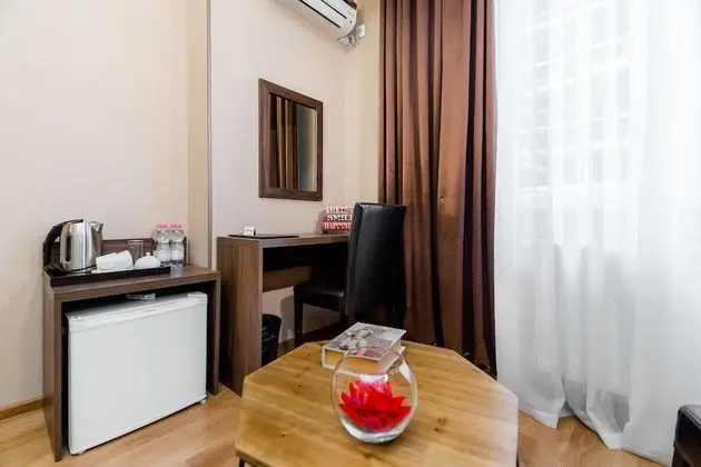 Standard Tek Büyük Yataklı Oda