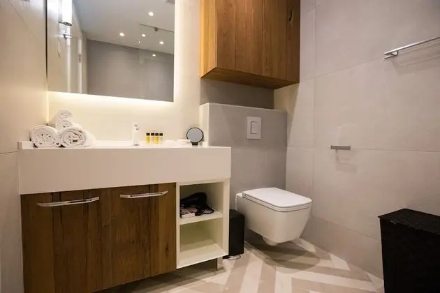 Premium Tek Büyük Yataklı Oda, Veranda (EMERALD)