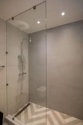 Premium Tek Büyük Yataklı Oda, Veranda (EMERALD)