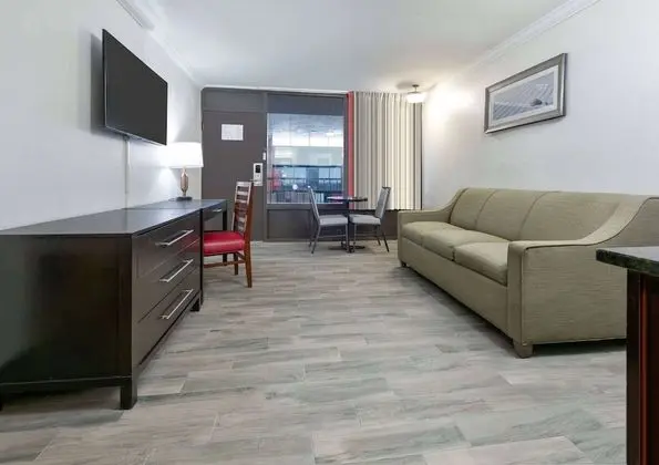 Süit, 1 En Büyük (King) Boy Yatak, Sigara İçilmez, Havuz Manzaralı (Interior)