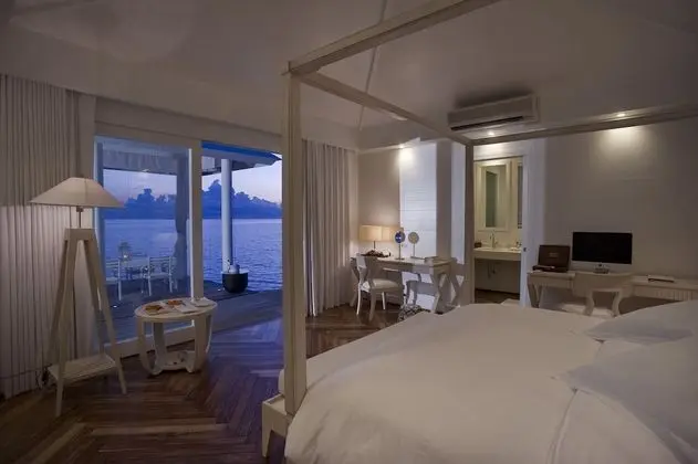 Villa, Okyanusa Sıfır