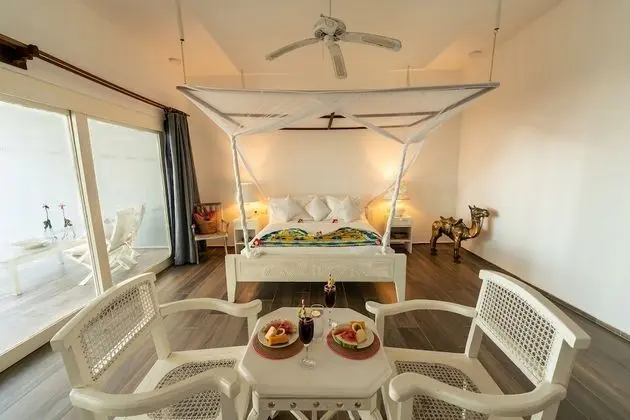 Villa, Plaj Kenarı