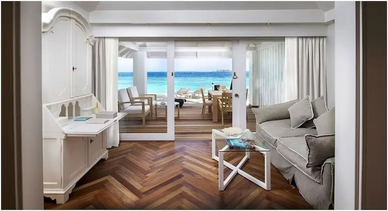 Jacuzzi Water Villa