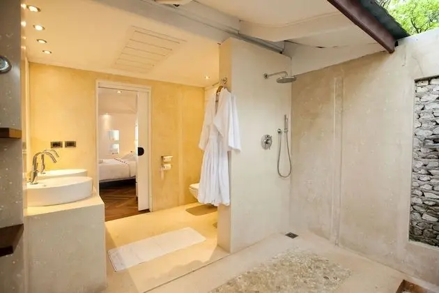 Jacuzzi Water Villa