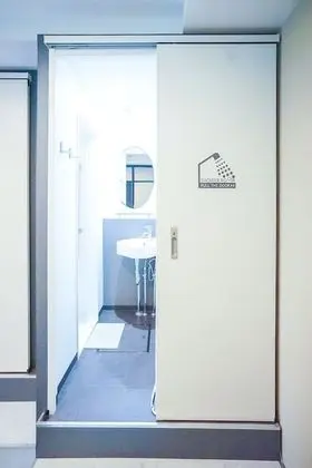 Ortak Ranzalı Oda, Sadece kadınlar için