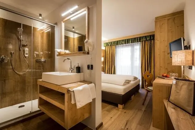 Comfort Tek Büyük Yataklı Oda (Standard)