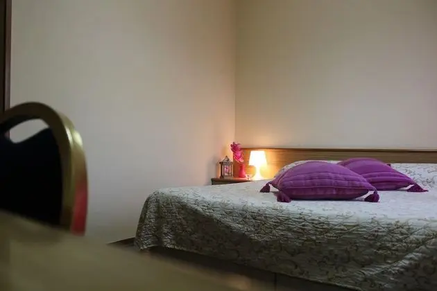 Büyük Yataklı Tek Kişilik Oda