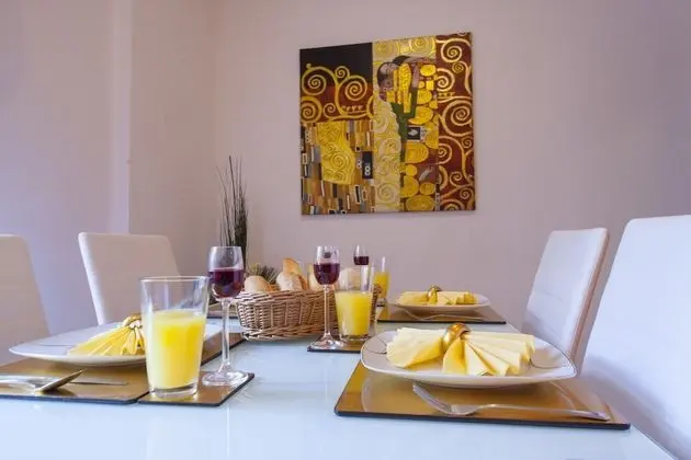 Apart Daire, Şehir Manzaralı