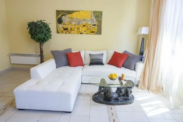 Apart Daire, Şehir Manzaralı