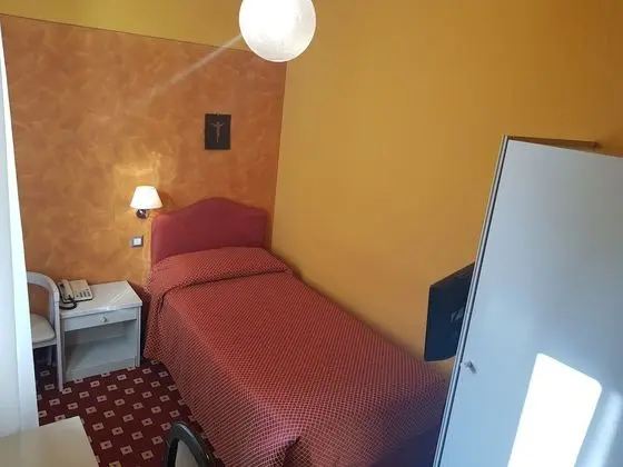 Tek Kişilik Oda