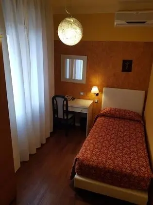 Tek Kişilik Oda