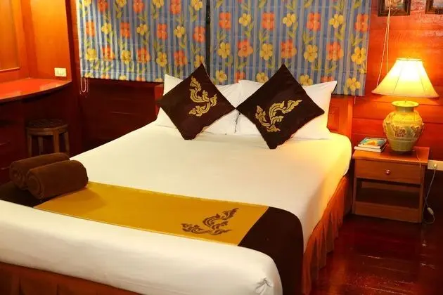 Bungalov (Thai House)
