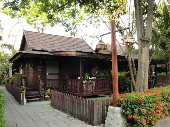 Bungalov (Thai House)