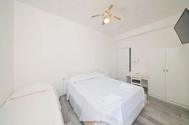 Üç Kişilik Oda