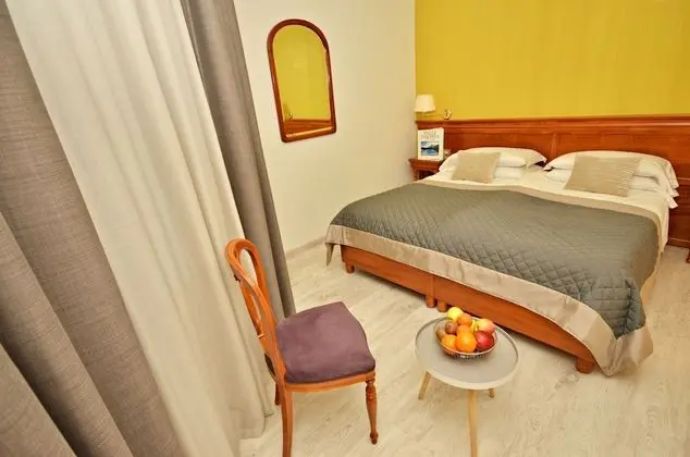 Standard Tek Büyük veya İki Ayrı Yataklı Oda