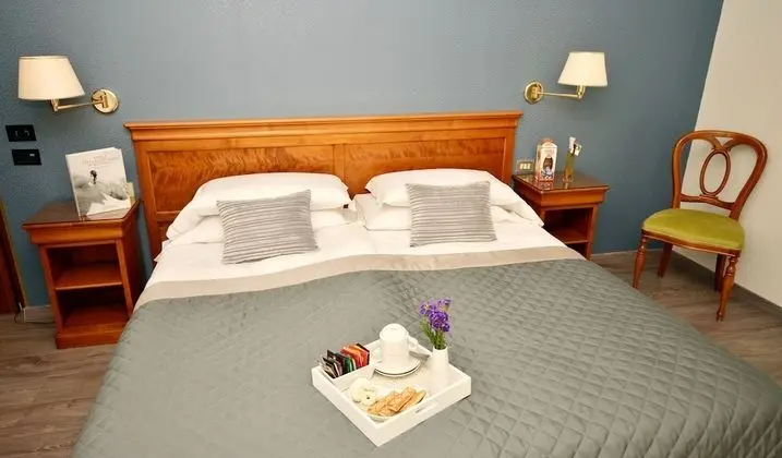 Standard Tek Büyük veya İki Ayrı Yataklı Oda