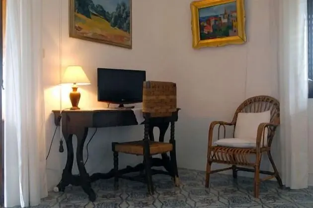 Üç Kişilik Oda