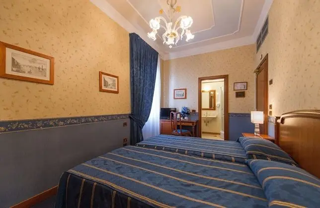 Standard Tek Büyük Yataklı Oda, 2 Tek Kişilik Yatak