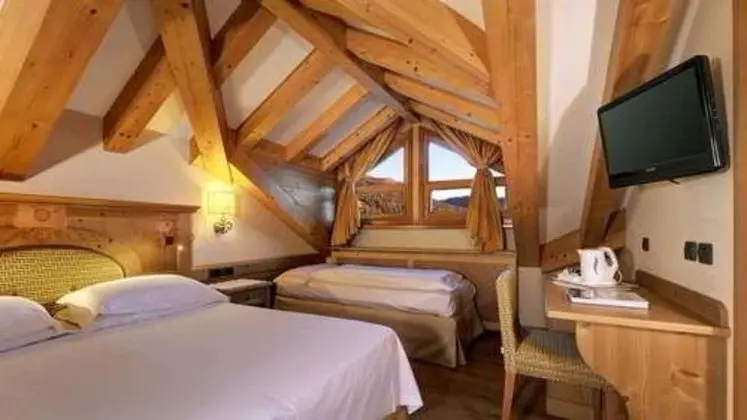 Superior Tek Büyük veya İki Ayrı Yataklı Oda, Balkon