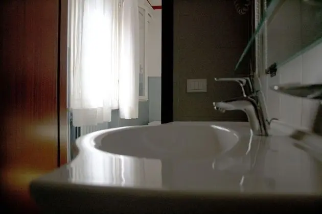 Classic Tek Büyük veya İki Ayrı Yataklı Oda