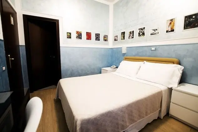 Economy Tek Büyük Yataklı Oda