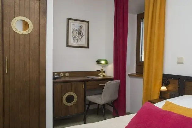 Comfort Tek Büyük veya İki Ayrı Yataklı Oda, Şehir Manzaralı