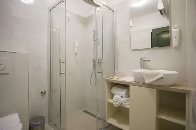 Comfort Tek Büyük veya İki Ayrı Yataklı Oda, Şehir Manzaralı