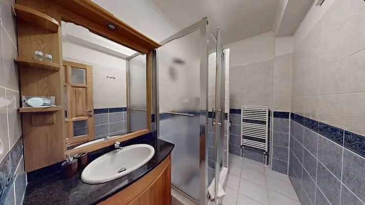 Tek Büyük Yataklı Oda