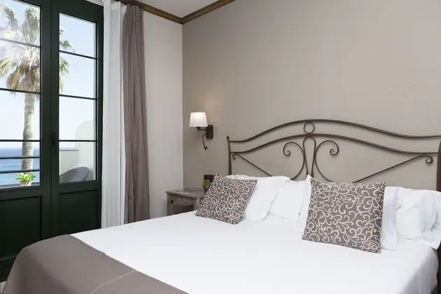 Tek Büyük Yataklı Oda, Deniz Manzaralı