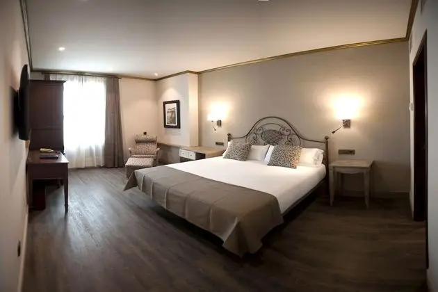 Tek Büyük Yataklı Oda, Deniz Manzaralı