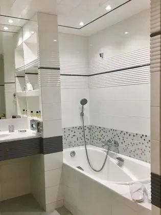 Comfort Tek Büyük veya İki Ayrı Yataklı Oda