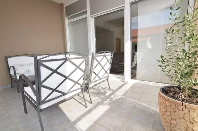 Deluxe Stüdyo Süit, 1 En Büyük (King) Boy Yatak ve Çekyat, Balkon, Avlu Manzaralı