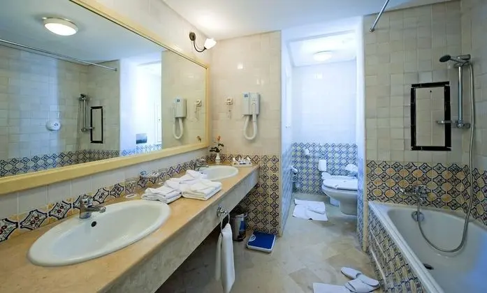 Standard Tek Büyük veya İki Ayrı Yataklı Oda
