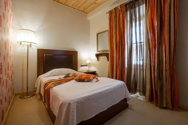 Single Room (Ground or First Floor)