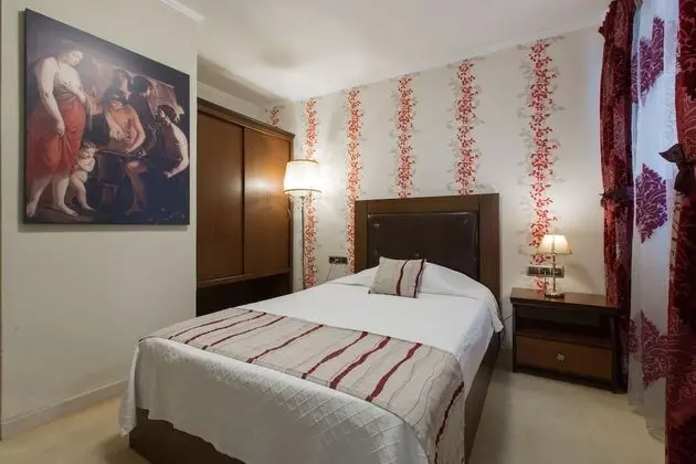 Single Room (Ground or First Floor)