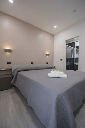 Standard Tek Büyük Yataklı Oda, 1 Büyük (Queen) Boy Yatak, Liman Manzaralı