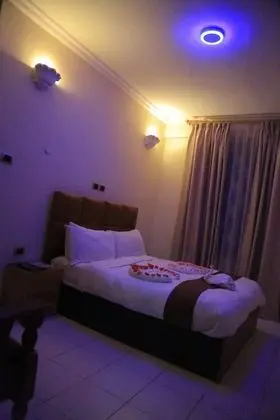Deluxe Tek Büyük Yataklı Oda, 1 En Büyük (King) Boy Yatak, Balkon, Göl Manzaralı