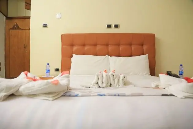 Deluxe Tek Büyük Yataklı Oda, 1 En Büyük (King) Boy Yatak, Balkon, Göl Manzaralı