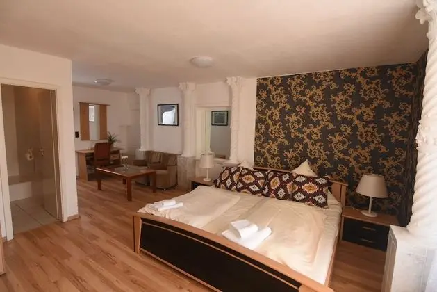 Comfort Tek Büyük Yataklı Oda