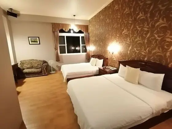 Business Dört Kişilik Oda