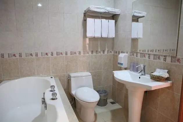 Business Dört Kişilik Oda