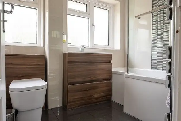 Ev, Özel Banyo (Dickens House)